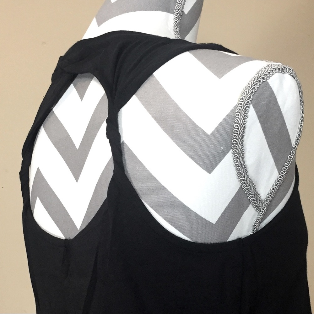 SO NWT TWIST BACK MUSCLE TANK TOP